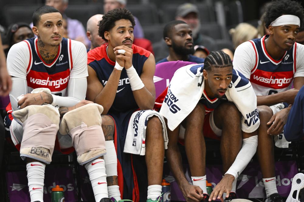 球员频繁缺 球员频繁缺